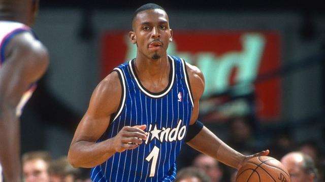 NBA7大过河拆桥的交易：KD为勇士倾尽所有，热火给韦德屈辱性报价