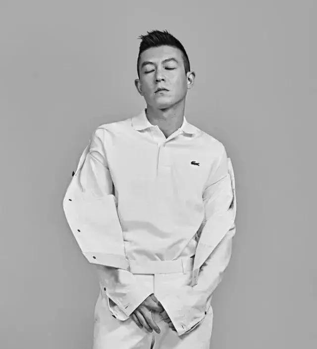 lacostepolo衫蓝色,lacostepolo衫经典款