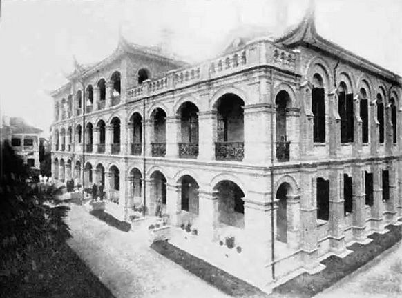 他两次获得金马奖，一生坎坷离世无人知，早年财富曾超过李嘉诚！