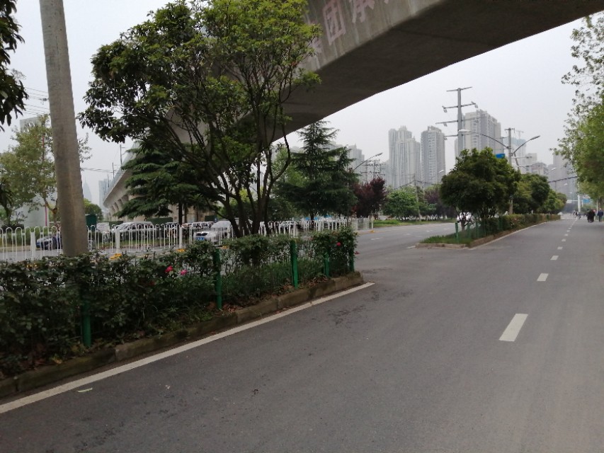 猜句诙谐语，足球迷都会开心地笑，9个字，请来的就是你