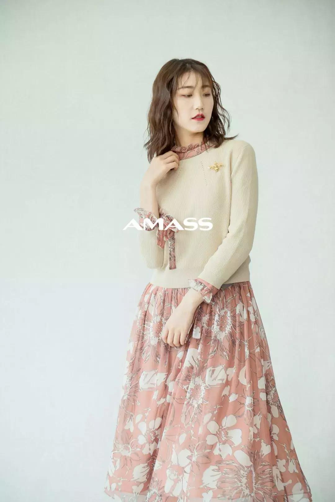 导购变明星,导购变脸