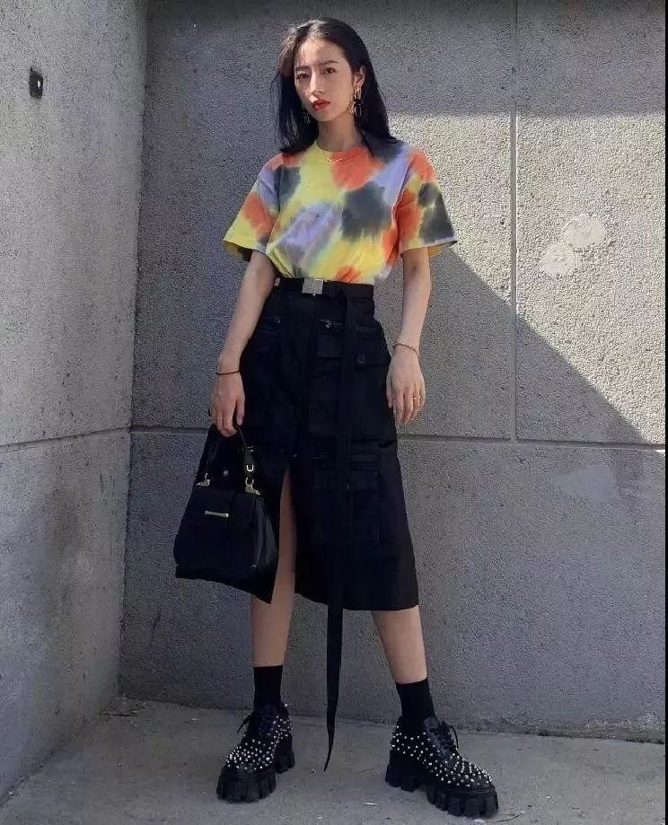 女明星都有的一双鞋,很火的一双女生鞋