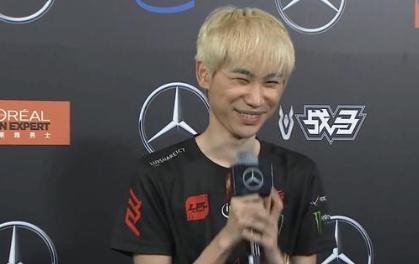 打排位遇到艺人怎么办？性感隔壁老王在线教你写投诉小作文