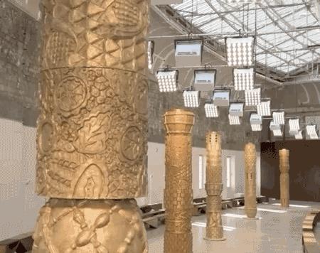 2020秋冬巴黎时装周givenchy秀场 (jacquemus 2020巴黎时装周秀场)