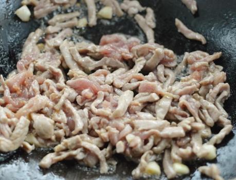 用鱼香汁做鱼香肉丝,鱼香肉丝的鱼香汁没有饭店的味道