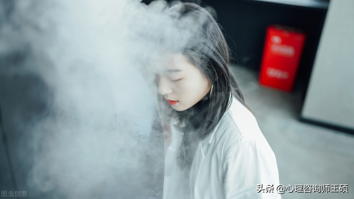 你女朋友网恋了怎么挽回,网恋怎么挽回女朋友文章
