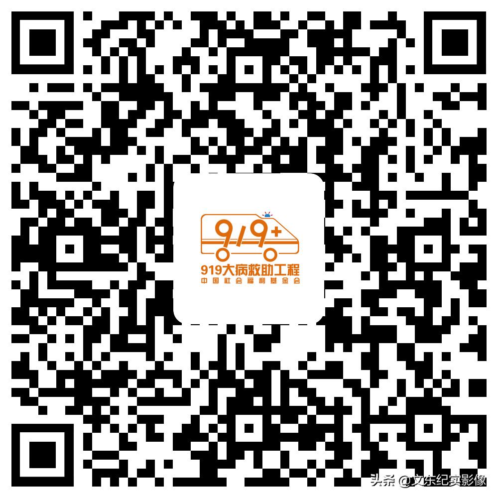 5旬大妈意外自救,五旬大妈冒着生命危险