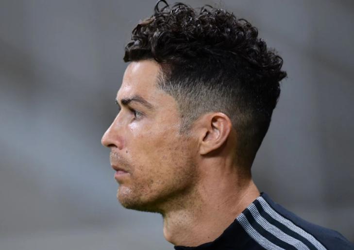 伊斯坦布尔奇迹哈维阿隆索,伊布与c罗的对决令人兴奋