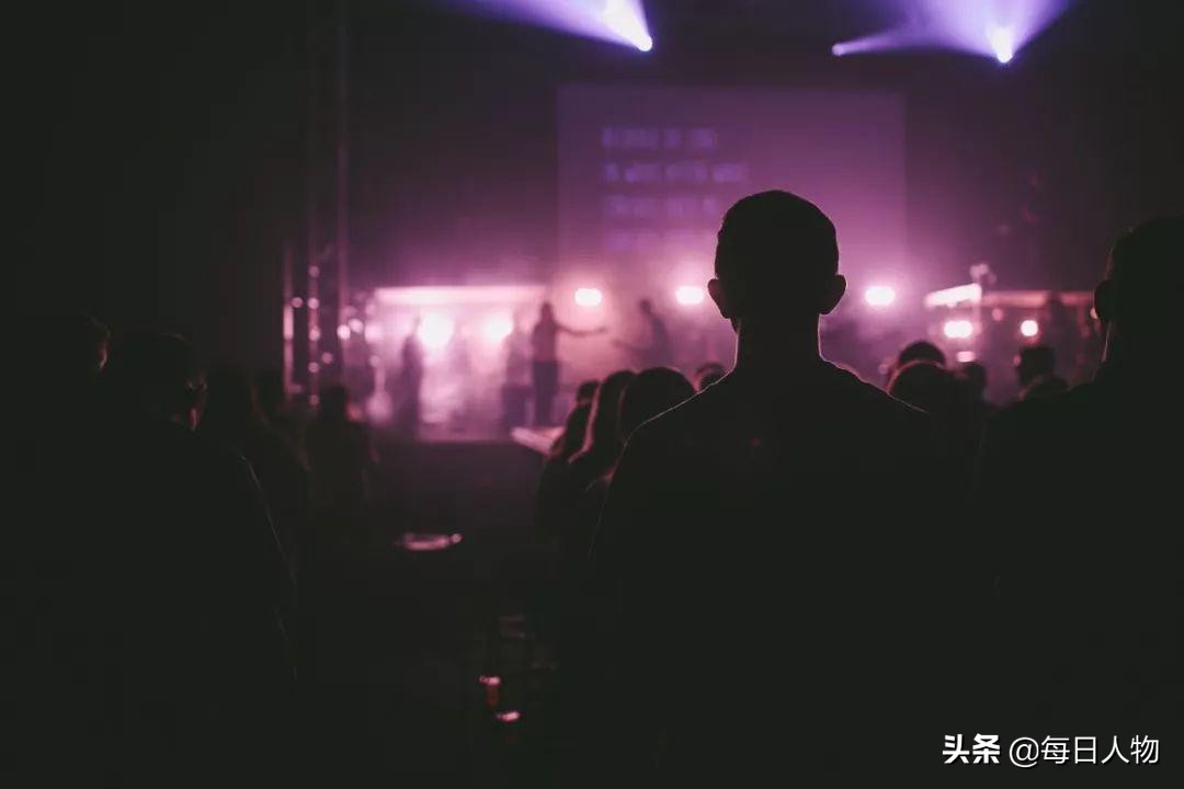 一个新闻追踪了20年，这是媒体对公共利益最好的守护丨*今条头日**月度优质长文