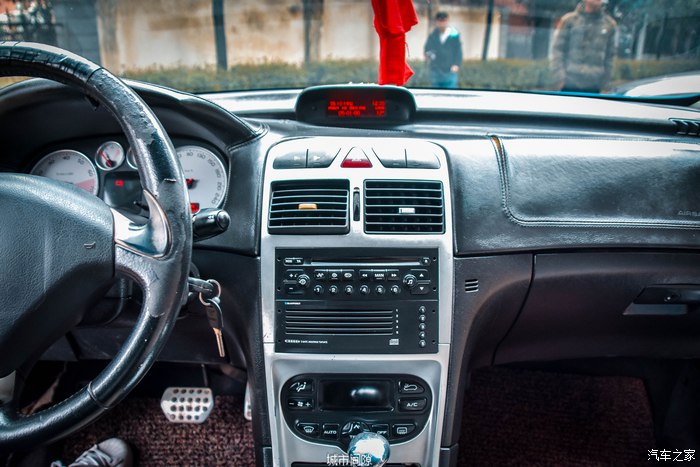 2014进口标致307cc敞篷2.0自动,05年标致307cc敞篷二手车多少钱