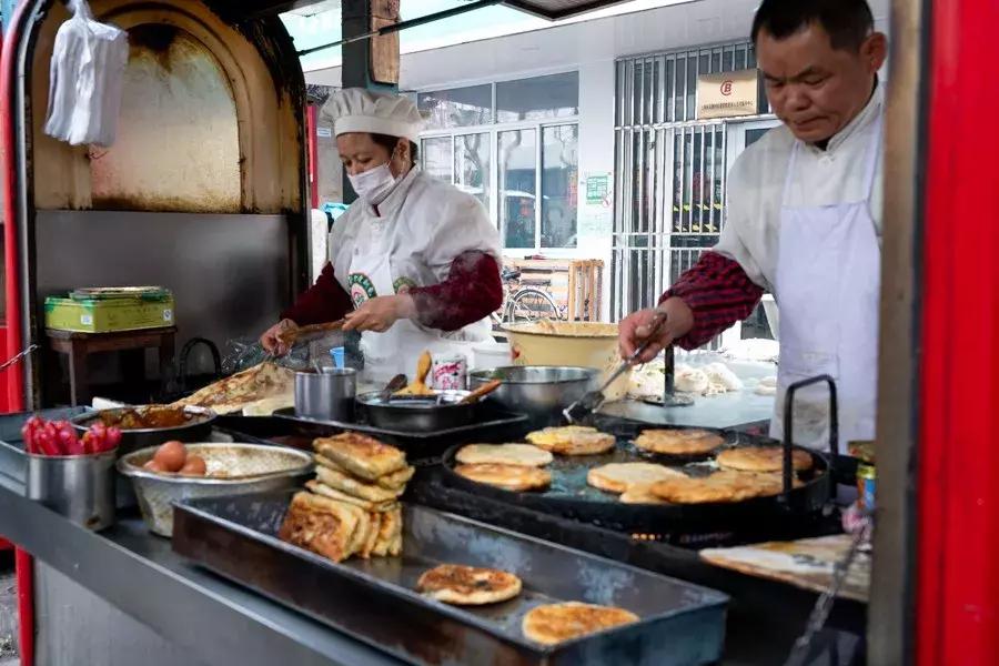 这条小马路上，竟然汇集了上海众多传统早饭？（上）