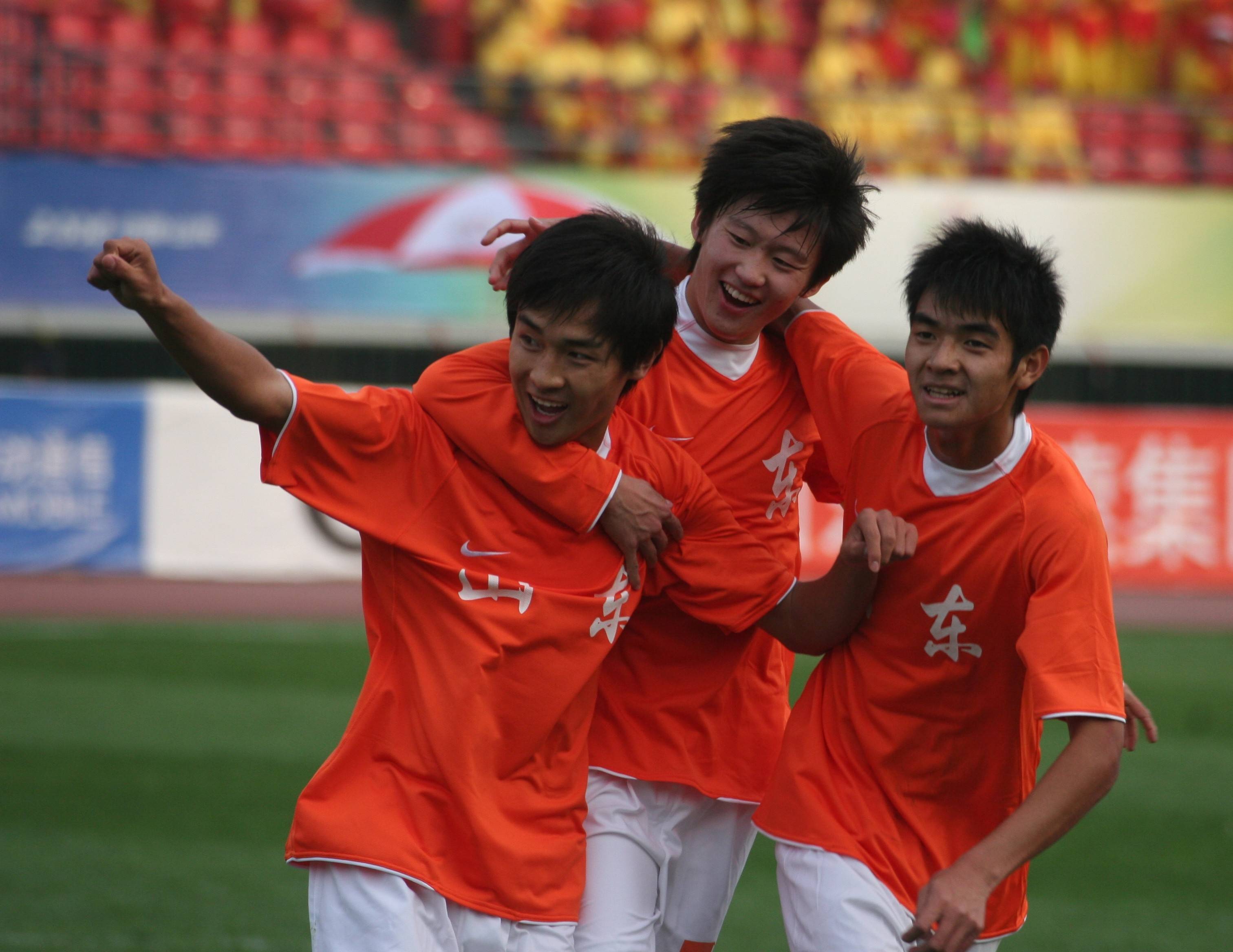 李霄鹏鲁能深度解析,鲁能93黄金一代李霄鹏