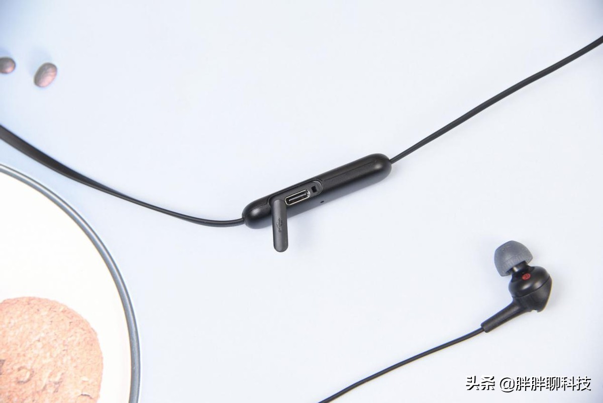 双11入手绝对超值的5款蓝牙耳机,索尼wi1000x颈挂式耳机测评