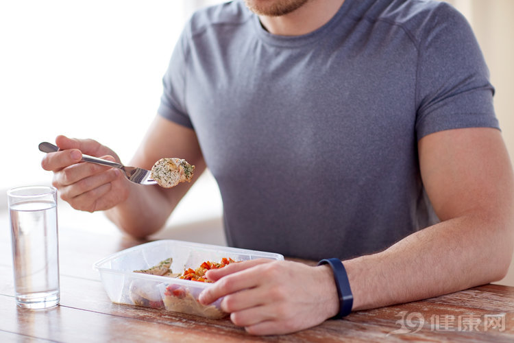 一减肥就想吃东西怎么办,一说减肥就嘴馋