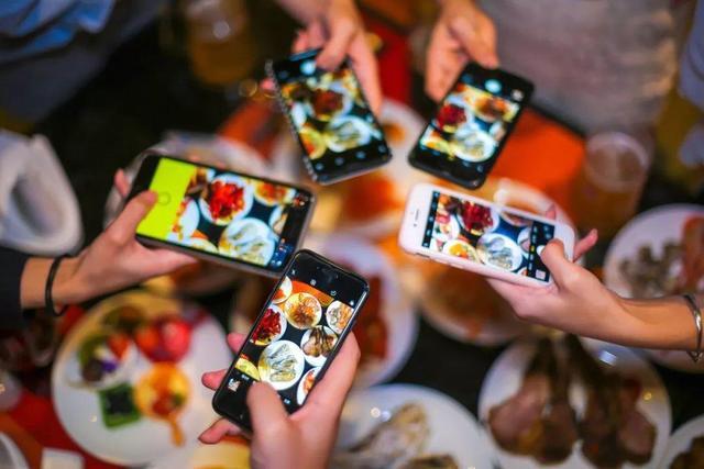 深圳这家五星级巴西烧烤无限吃，带上iPhoneXS的胃都塞不下！