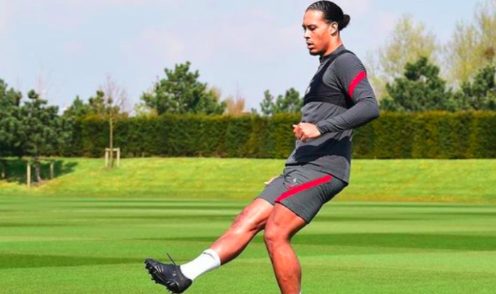 2021足球最强后卫排名前十名,2021年足球现役最强中锋排名