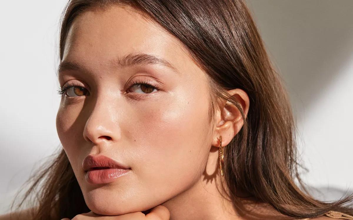 真哑光,999口红哑光很拔干是正品吗