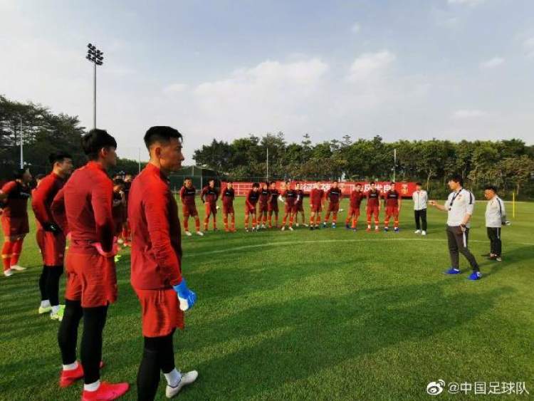 国足四名球员卓尔,国家队名单国足武汉卓尔