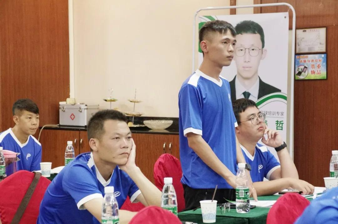 校园足球该如何快速发展1000字,校园足球发展目标及规划