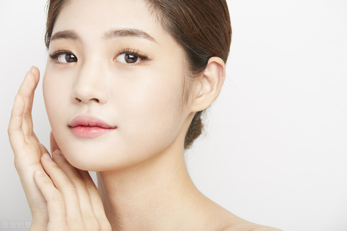 皮肤粗黑怎么美白光滑,皮肤黑怎么办教你一招搞定