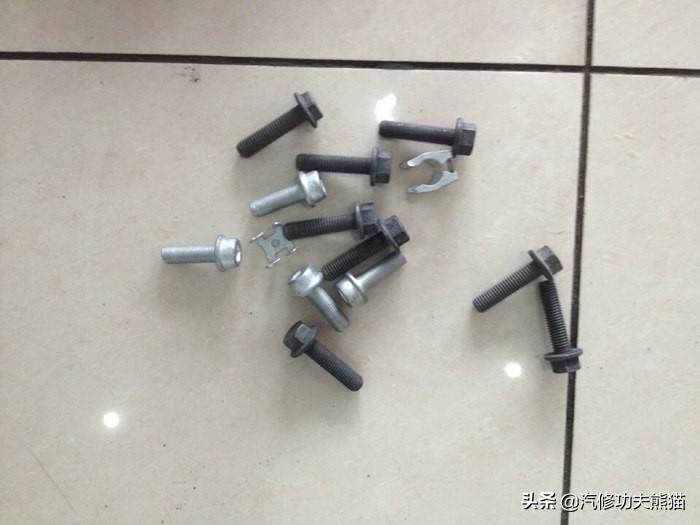 桑塔纳3000后轮鼓刹改碟刹,桑塔纳后轮鼓刹改碟刹教程