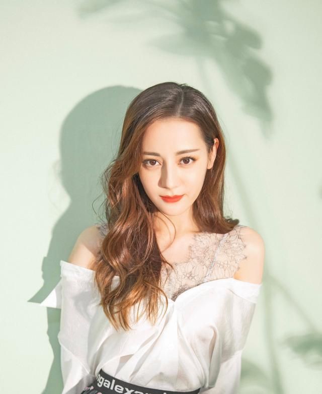 什么样的脸是美人胚子,真正的美人胚子脸上都有五个特征