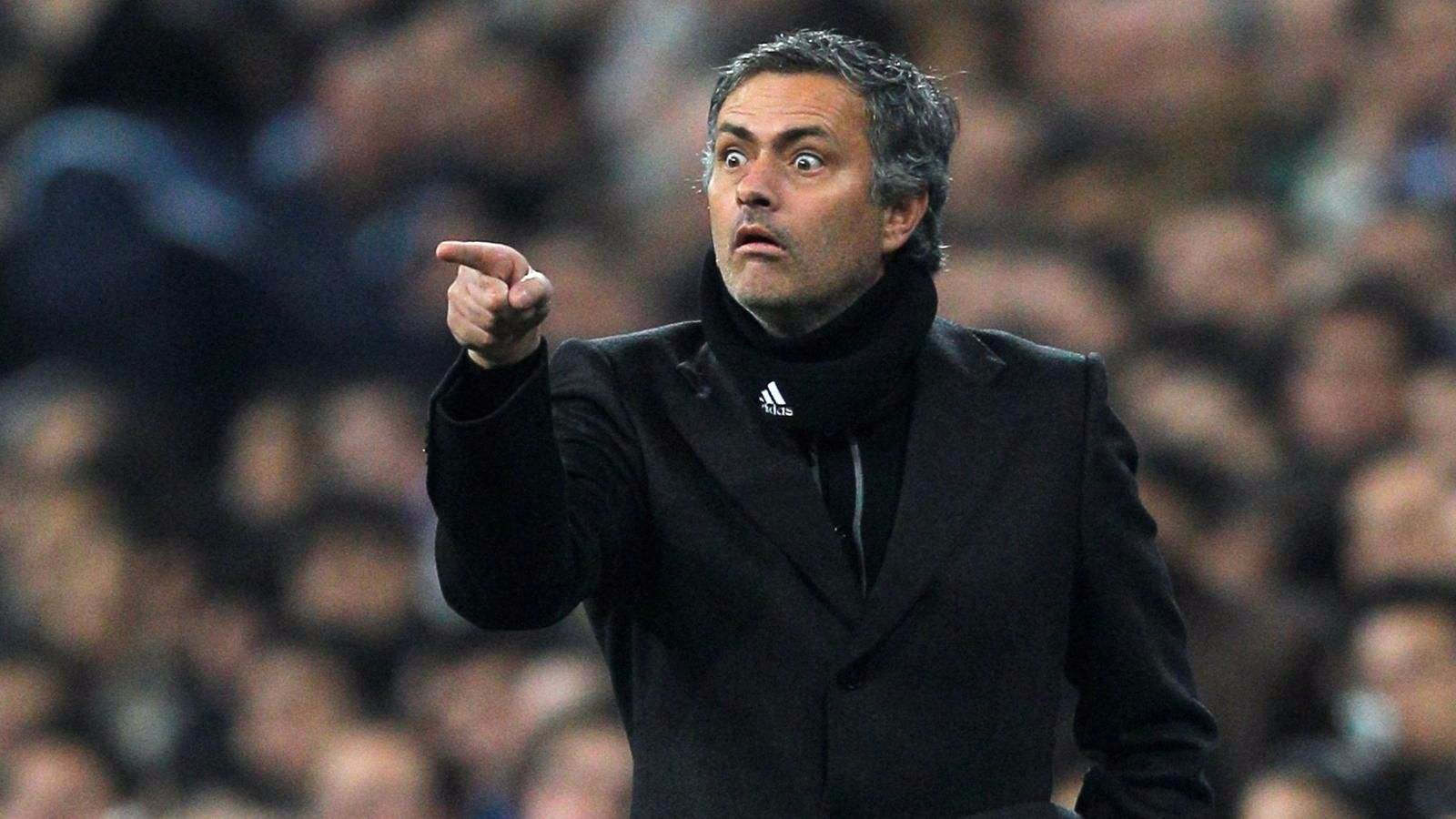 盘点足球场上的狂人，你觉得哪个更狂