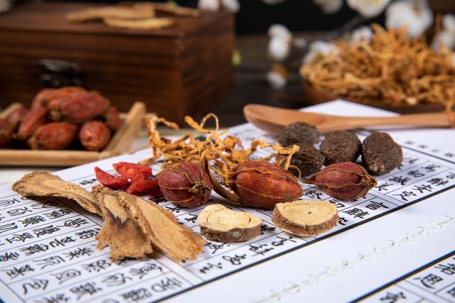 肾阴虚可以吃哪个中成药,肾阴虚最怕的中成药