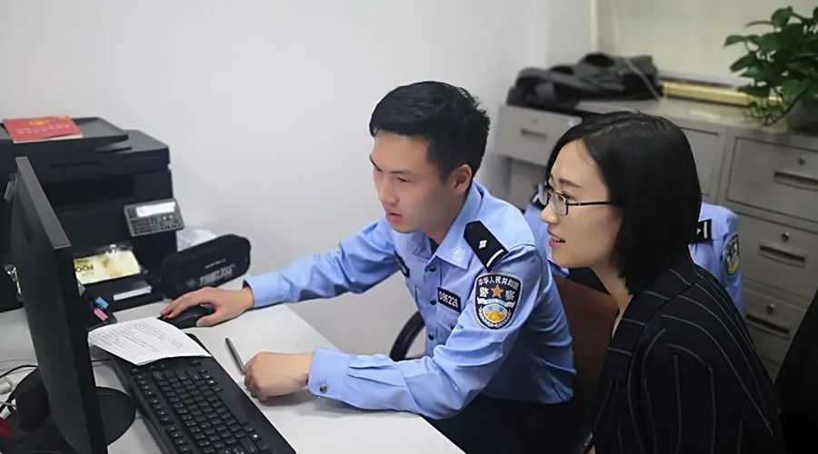 【上铁】检察官变身“女民警”——上海站派出所的体验之旅