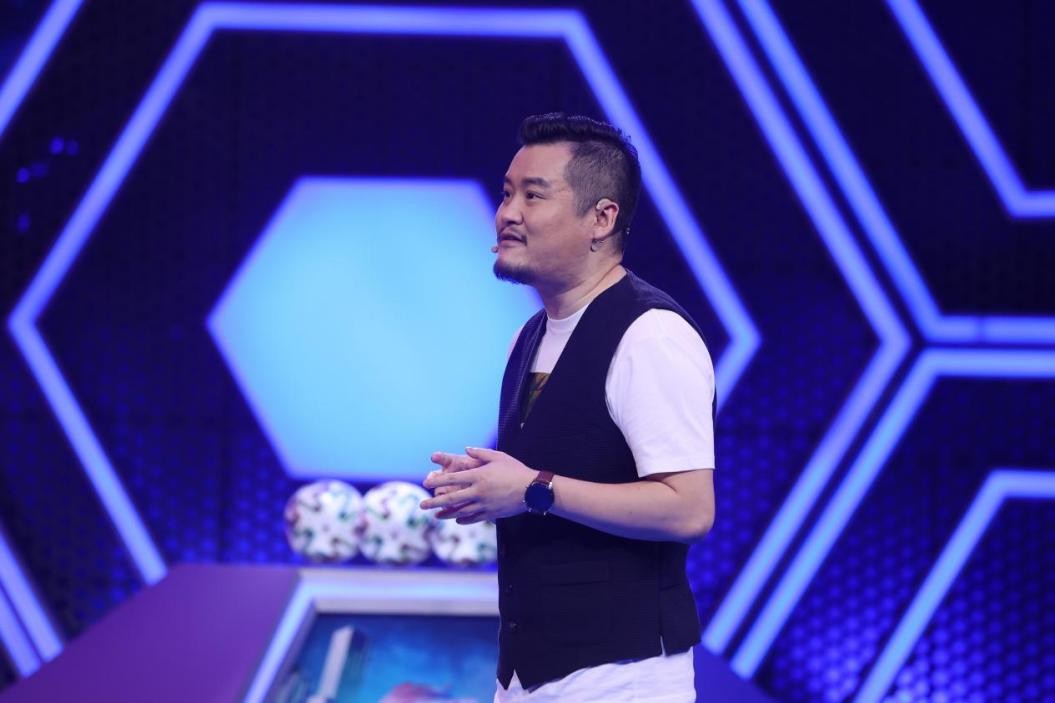 打造足球知识竞技体验真人秀，中央广播电视总台《谁是超级球迷》C位出道