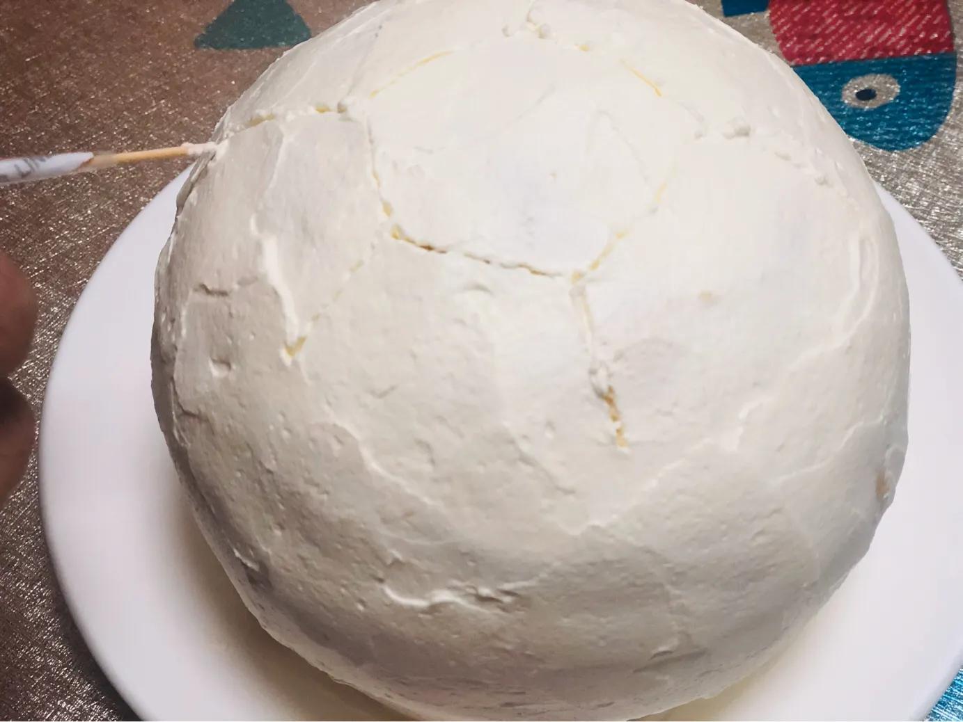 足球生日蛋糕做法,足球生日蛋糕c罗