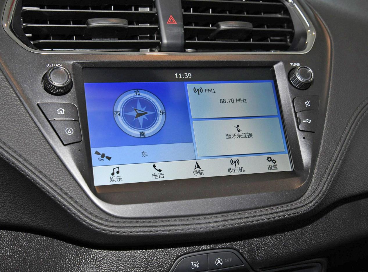 十万级别紧凑级轿车和suv哪个好,帝豪gl2017顶配款优势