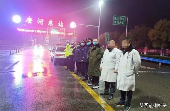 “硬核防疫”不如“柔情防疫”，随意断路当心被依法追究