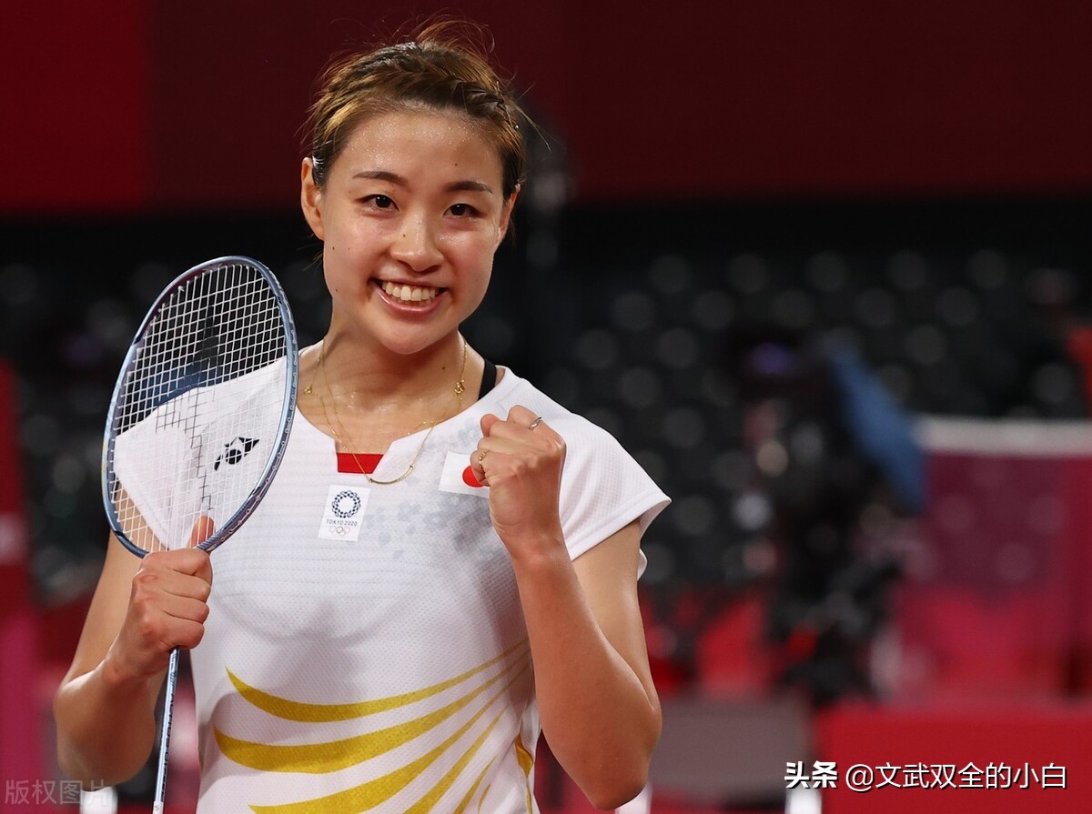 没有对比就没有伤害中国李宁,2020年东京奥运会国羽队服