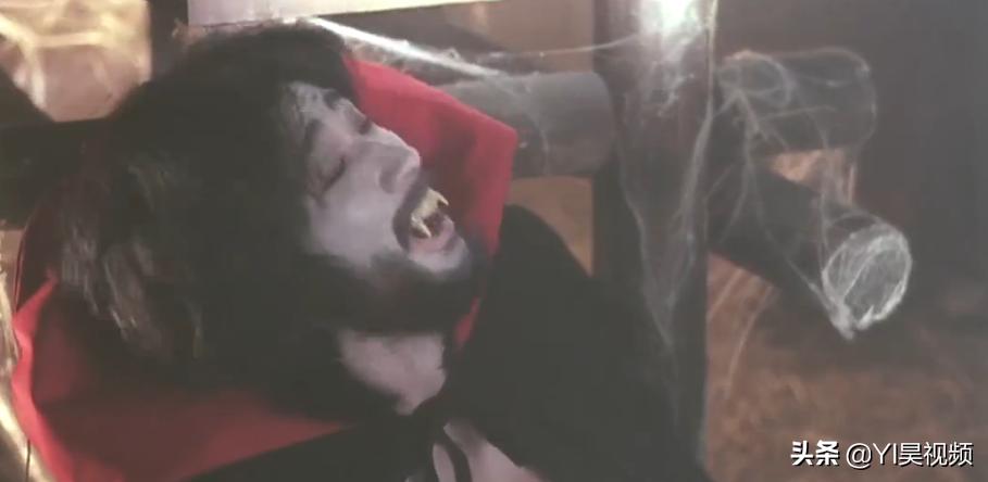 张学友经典喜剧，许冠英搞笑担当，头顶*裤内**斗僵尸《猛鬼差馆》