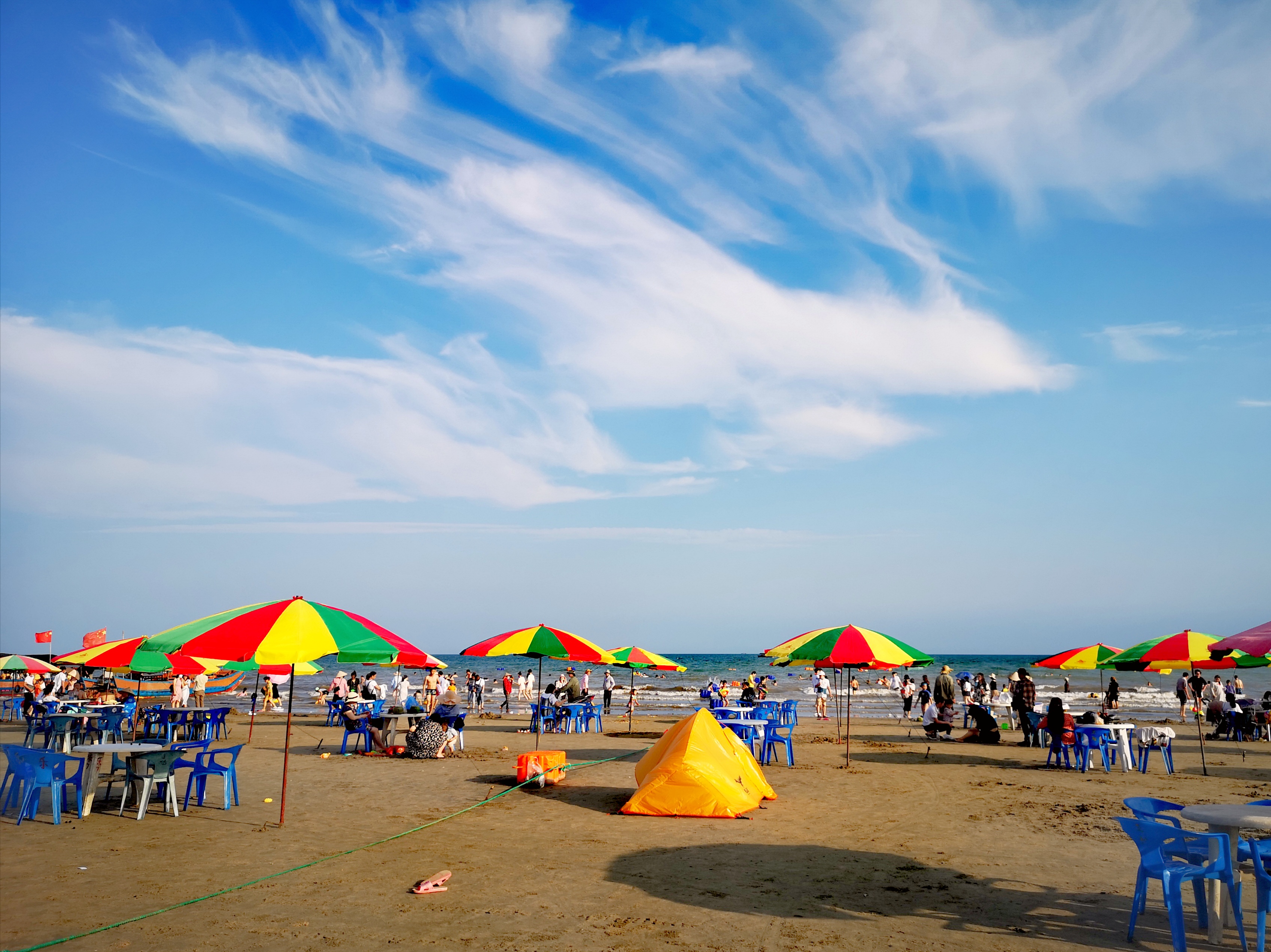 雨天东兴万尾金滩游,冬季东兴万尾金滩