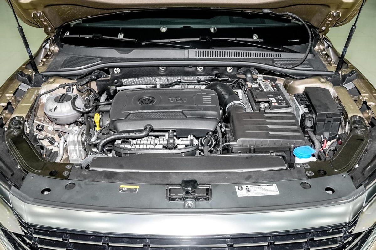 来势汹汹的新*萨特帕**，加重又加长，三种动力可选，降至17.99万起