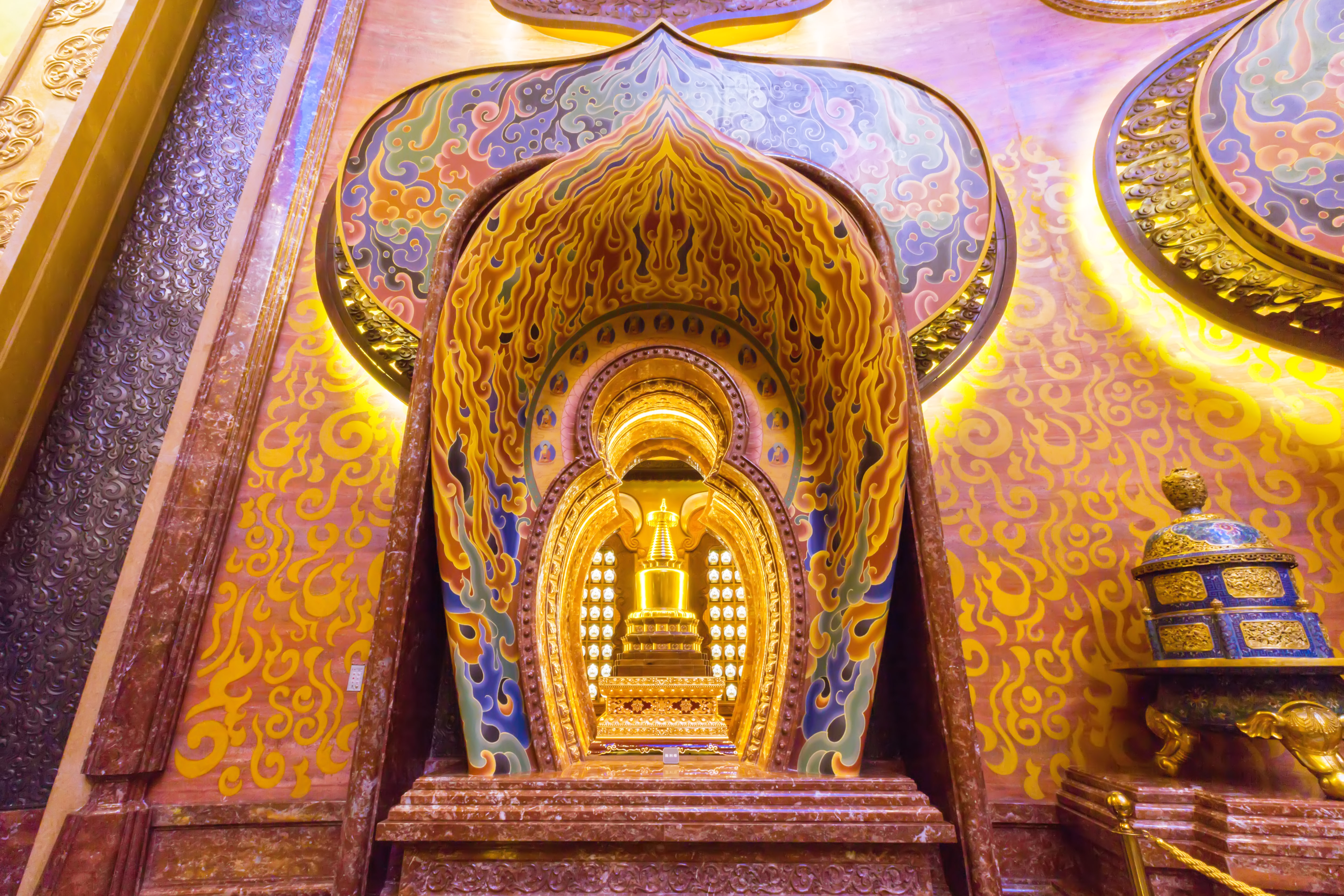 释迦牟尼佛的头盖骨,释迦牟尼25岁等身像之谜