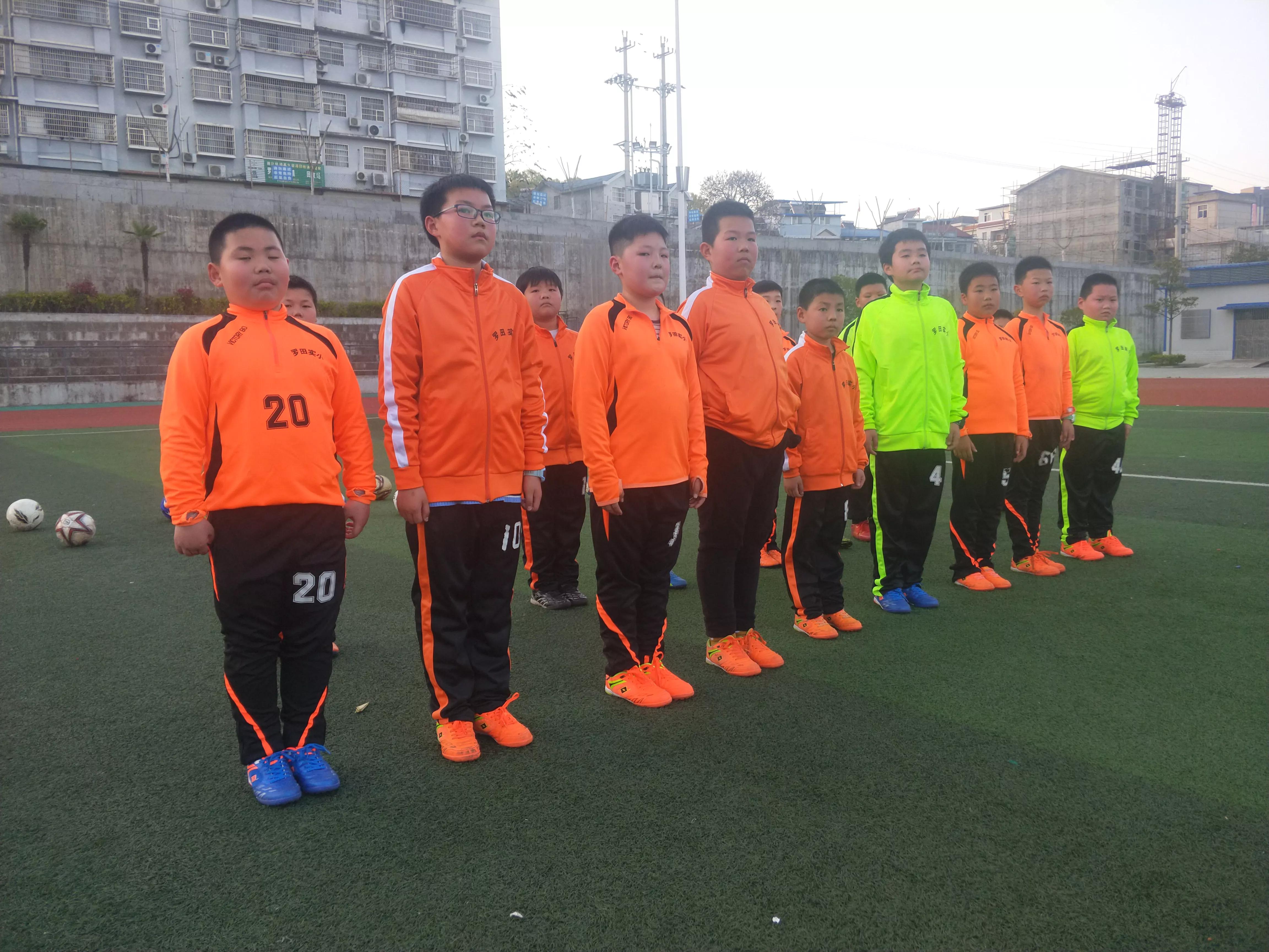 青少年足球运动,青少年足球的特点