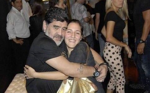 去世马拉多纳,马拉多纳被吊唁