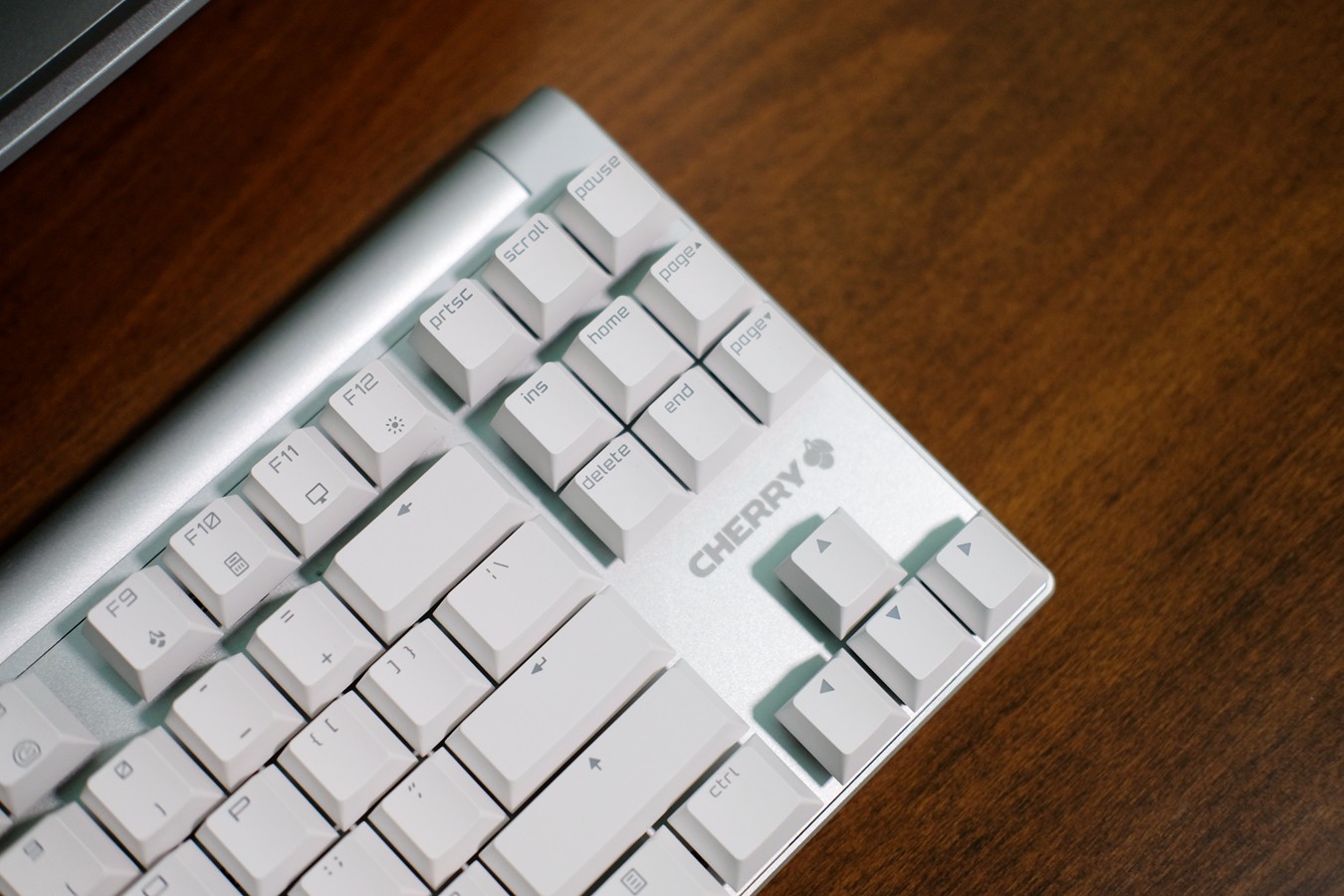 cherry妯辨mx8.0鏈烘閿洏绾㈣酱,cherry閿洏mx8.0浜屾墜