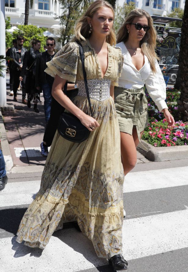 175130微胖女生连衣裙,爱朴微胖显瘦连衣裙