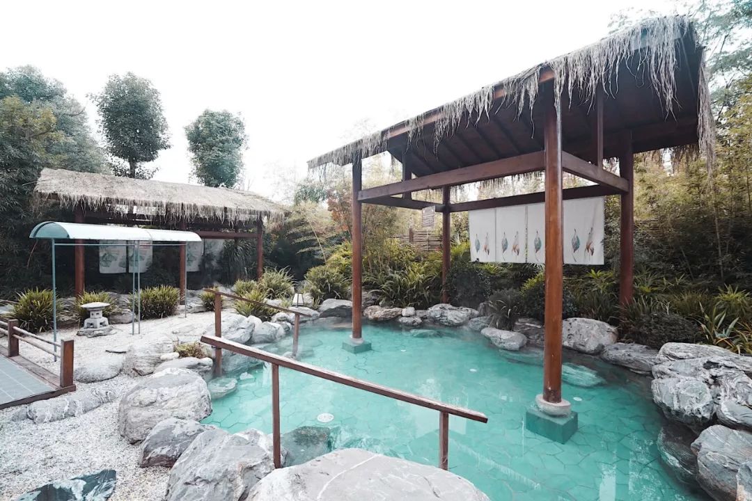 成都市内泡汤温泉第一名,成都周边温泉谷