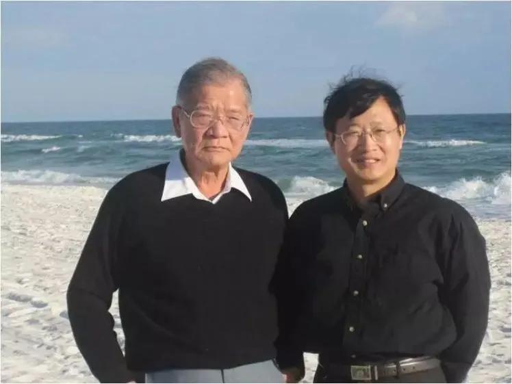 难忘的35年师生情缘：怀念华裔传奇数学家李天岩教授