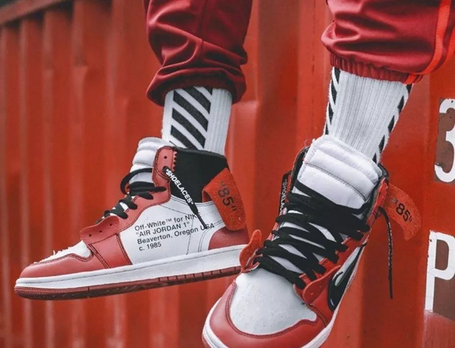 单日流水4.5亿！这是潮鞋的诱惑，也是炒鞋的泡沫