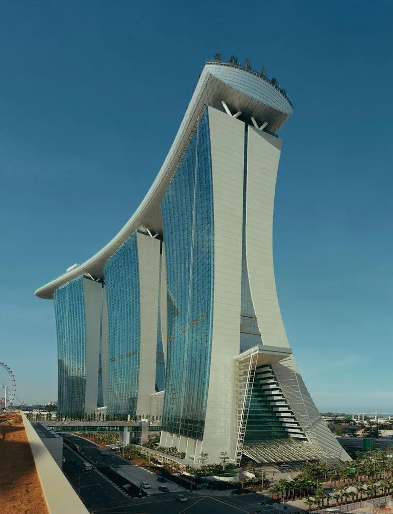 柯南居然来过这里？巨资打造的综合豪华娱乐城，最大的公共悬臂