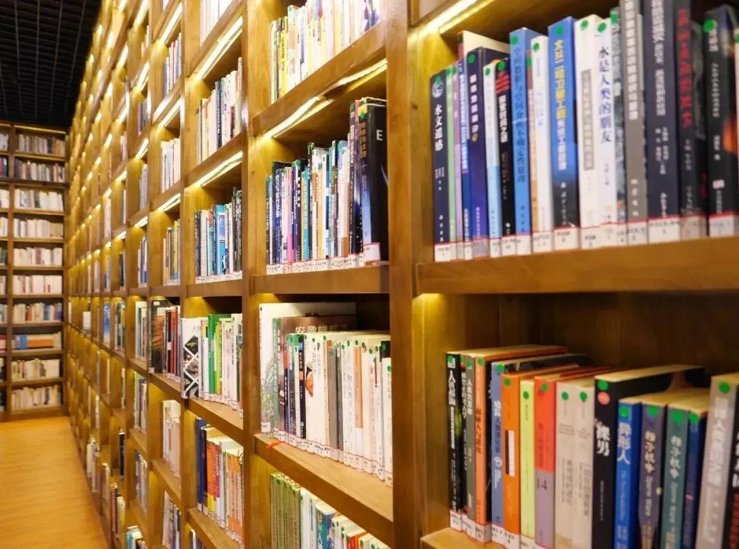 三亚崖州湾大学城在哪里,三亚崖州湾科技城初中入学条件