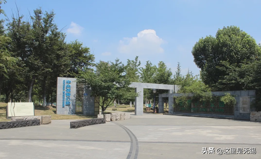 无锡网红打卡地彩虹跑道,无锡古运河健身步道