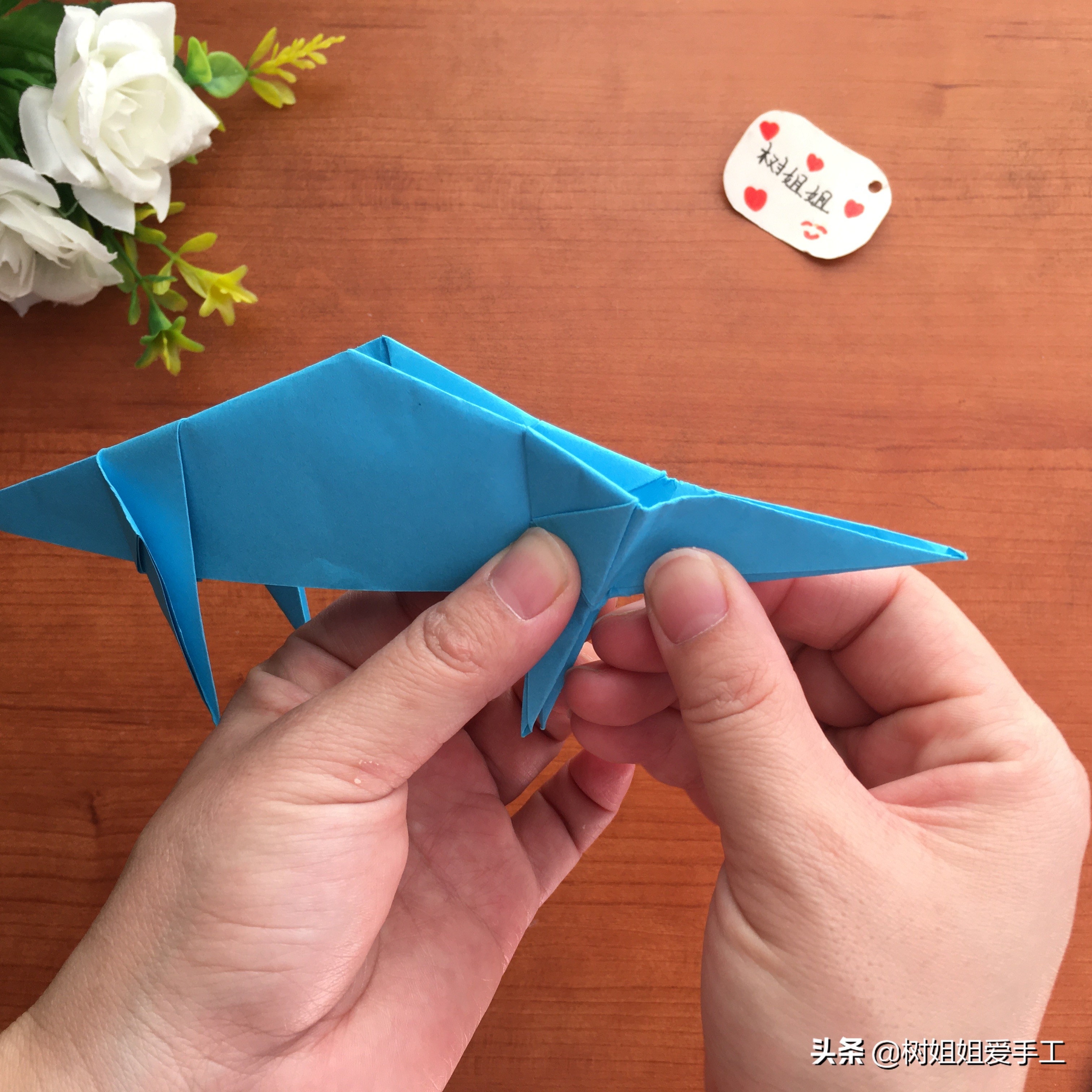 动物折纸：剑龙，一种巨大的草食性恐龙