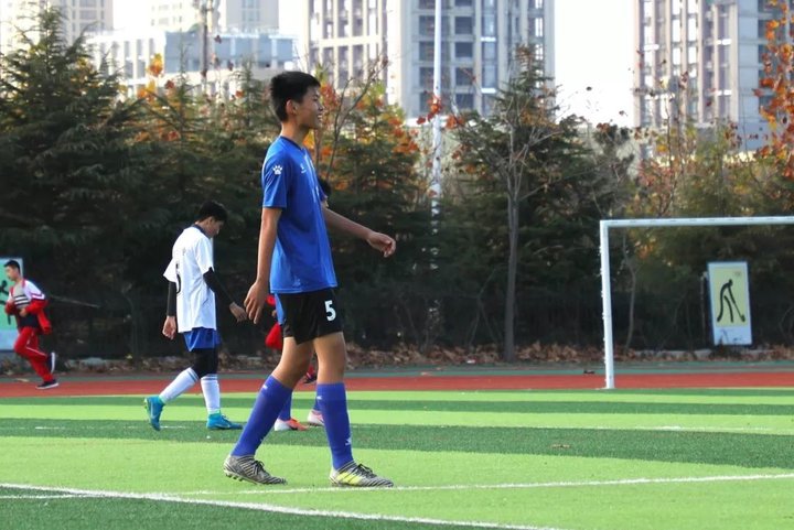 日照新营中学足球队赴武汉比赛,日照新营中学2017